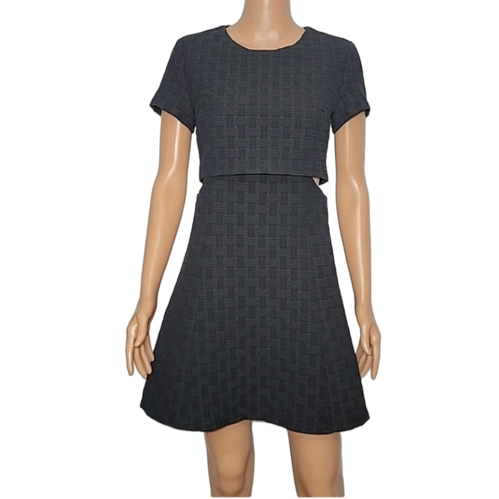 Sis sis Fit and flare Mini dress Black short sleeve Size M Medium
